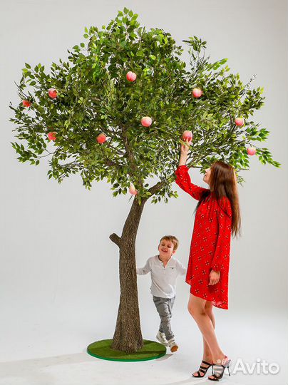 Искусственное дерево 