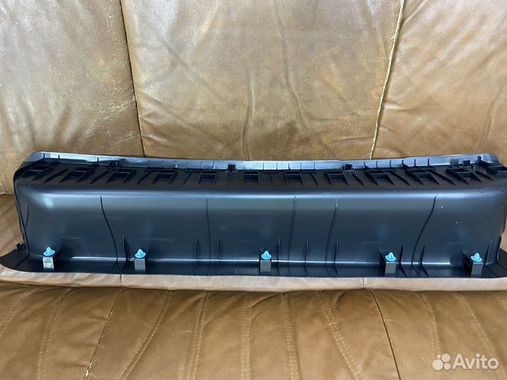 Накладки порога задние hyundai Grand starex