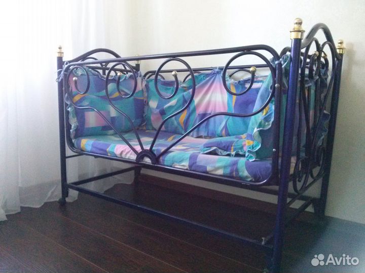 Манеж с люлькой и комплектом, матрацом