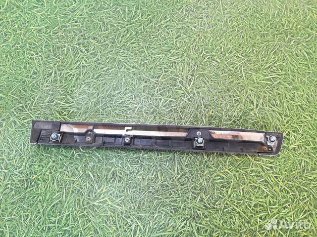 Накладка двери задней правой Toyota LC 200 c 2015