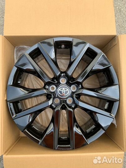 7.5x19 5х114,3 ет40 60.1 Toyota RAV4