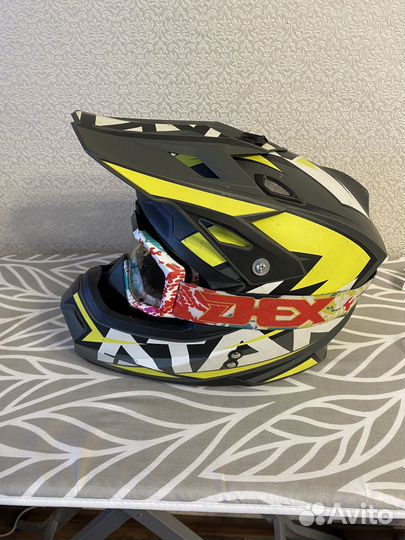 Мотошлем кроссовый