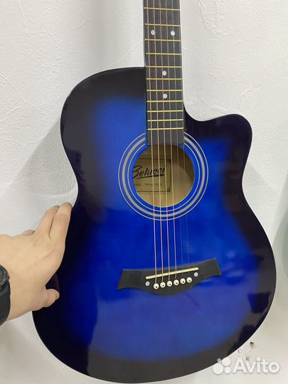 Акустическая гитара
