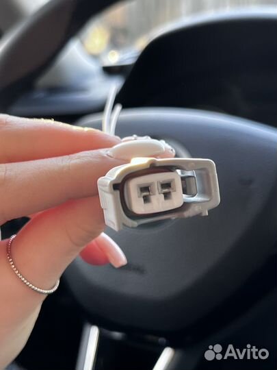 Разъем на топливную форсунку Toyota