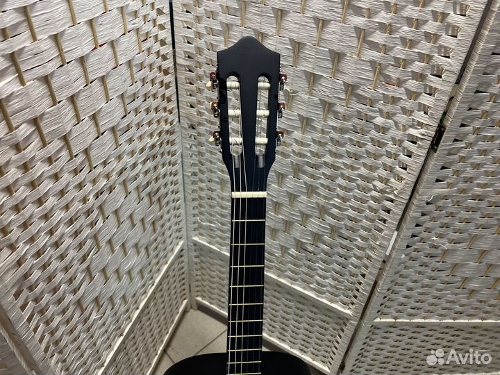 Гитара классическая