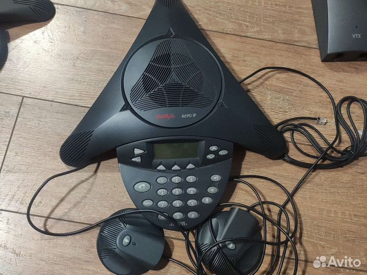 Конференц телефон Polycom и Avaya 4690