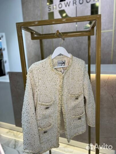 Твидовый костюм с юбкой