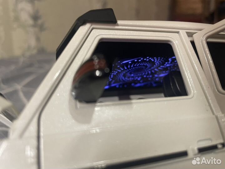 Модель Гелик Брабус 1:18