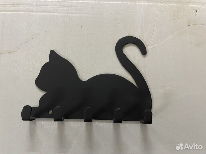 Ключница настенная металлическая