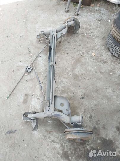 Балка задняя рено симбол 2 08-12