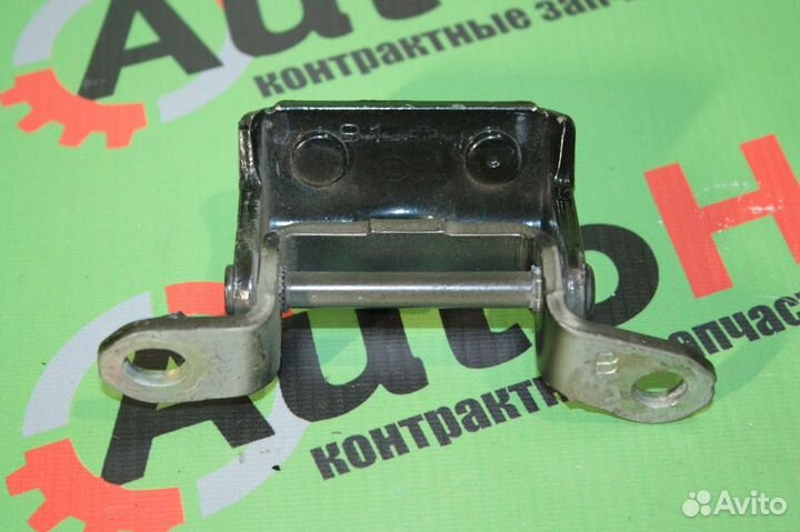 Петля двери nissan teana J32 задняя левая верхняя