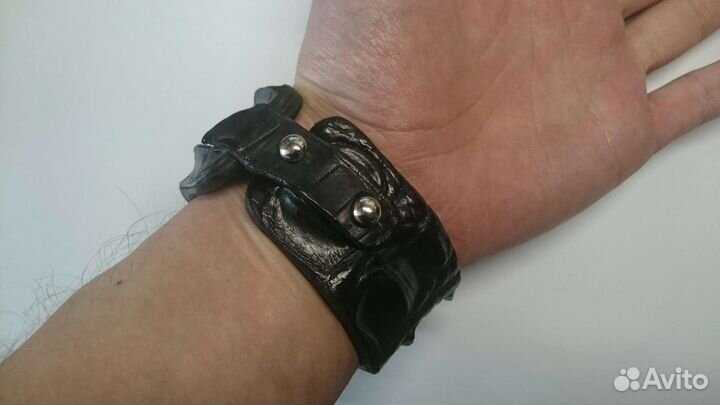 Браслет из крокодила