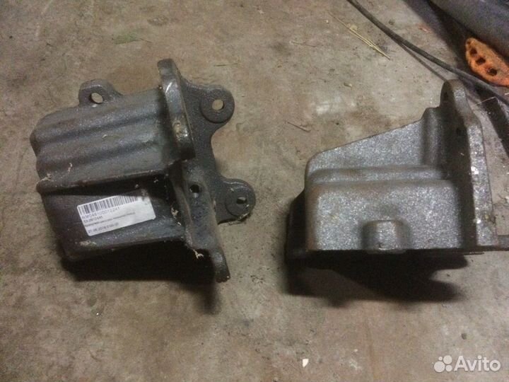 Кронштейн рессоры 53-2912445 Газон нехт