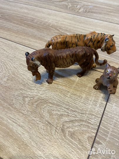 Фигурки животных attivio