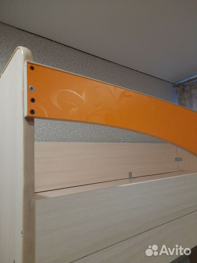 Двухъярусная кровать