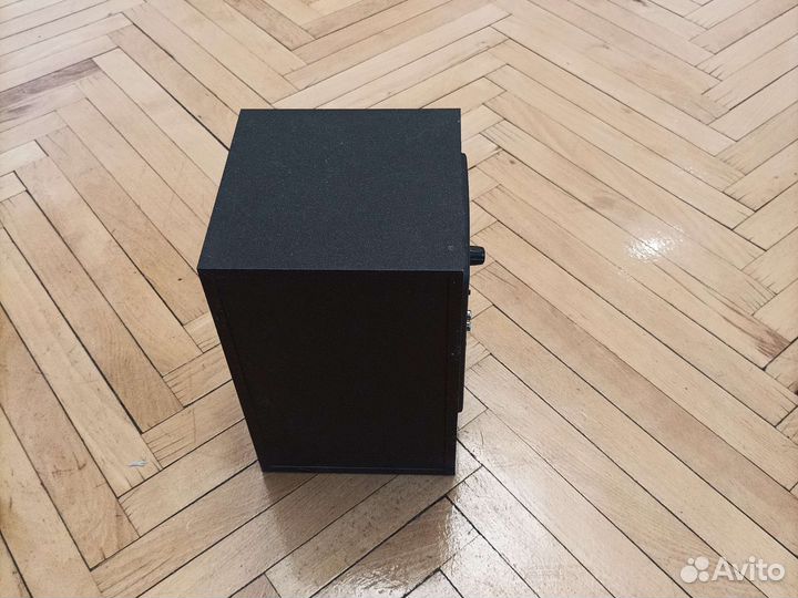 Сабвуфер creative