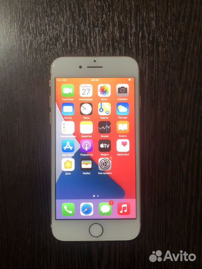 iPhone 8, 64 ГБ