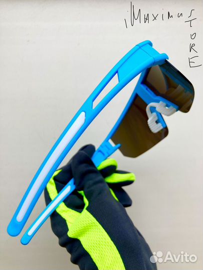 Спортивные очки солнцезащитные голубые