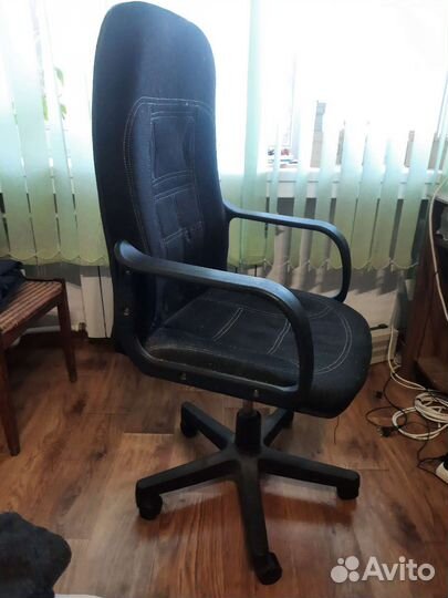Компьютерное кресло