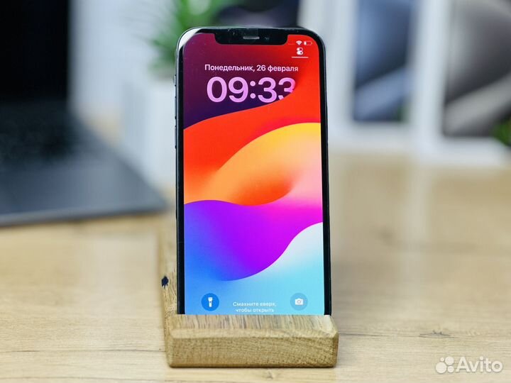 iPhone 12, 64 ГБ