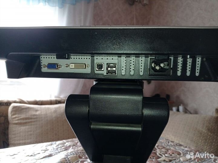 Монитор hp