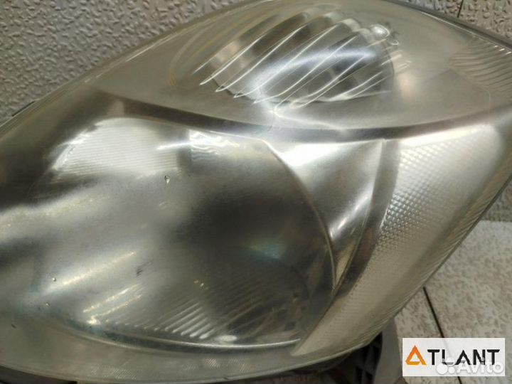 Фара передняя левая toyota passo