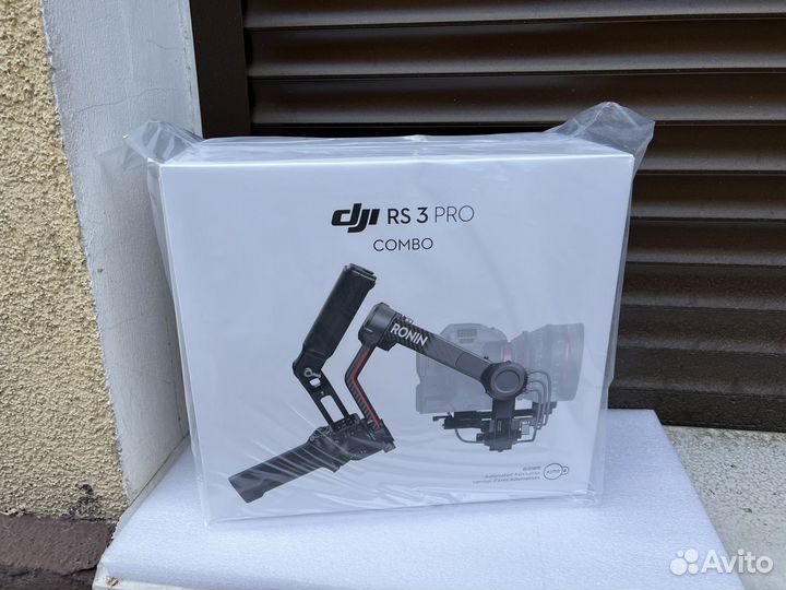 Стабилизатор DJI Ronin RS 3 Pro Combo