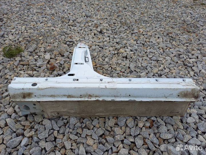 Порог со стойкой правый Ford Focus 3 1.6 115Л.С