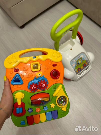 Машинка-каталка-ходунки Жирафики