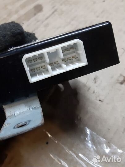 Блок управления парктрониками hyundai IX55 EJ VER