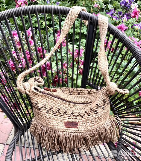 Сумка с бахромой крючком на молнии через плечо