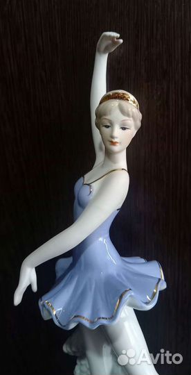 Фарфоровые статуэтки балерин
