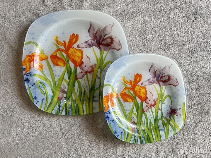 Набор тарелок новый