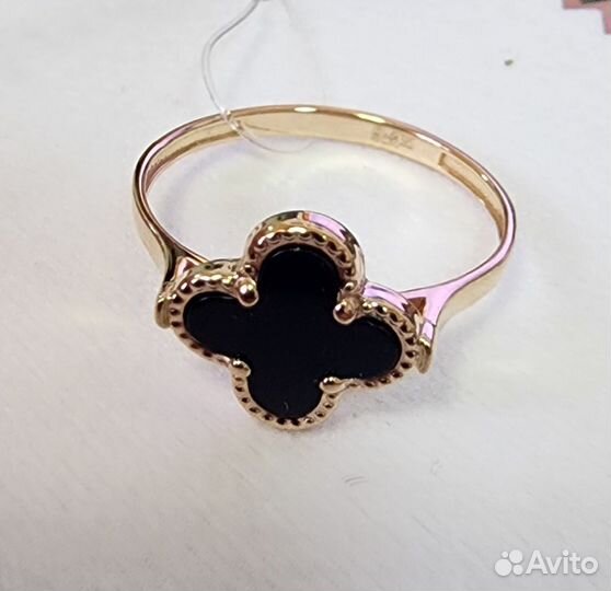 Золотые серьги Van Cleef