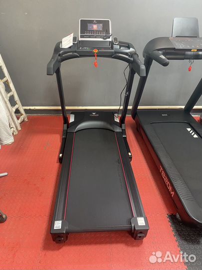 Мощная беговая дорожка с интернетом