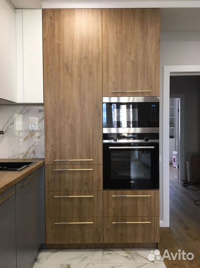 Кухня угловая просторный функционал