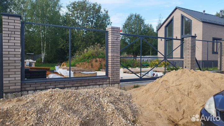 Заборы из профнастила и штакетника