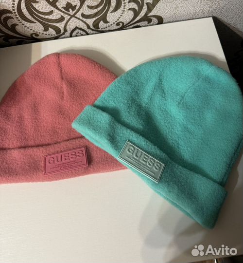 Шапка женская guess