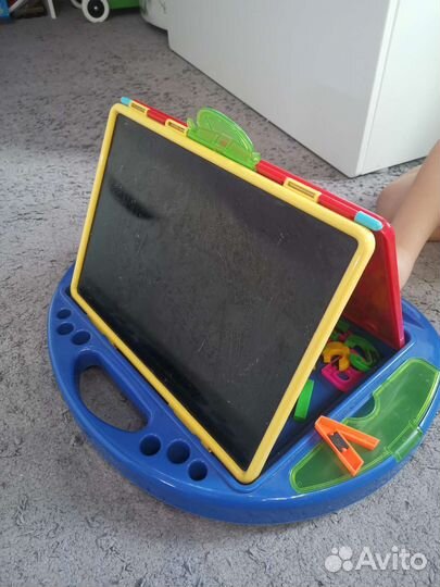 Детская доска для рисования с буквами