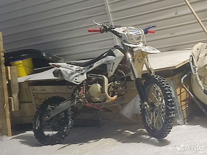 BSE MX 125