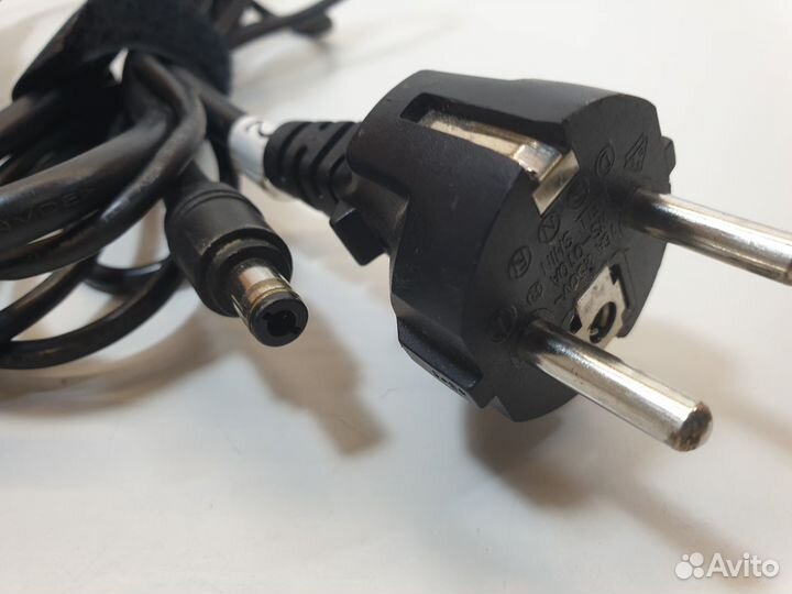 Блок питания Toshiba 15V 5A 75W PA-1750-08 оригин