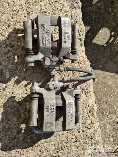 Тормозные супорта задние Nissan X-Trail T32