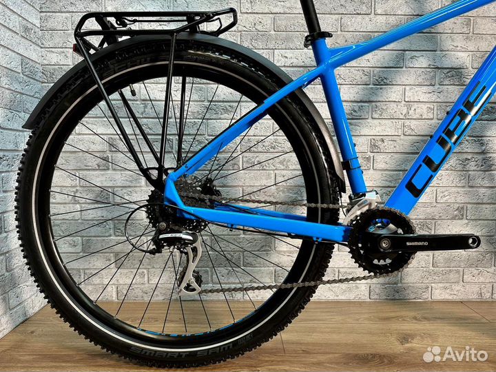 Cube AIM Race Allroad 29/Рама M (2022) - Свет