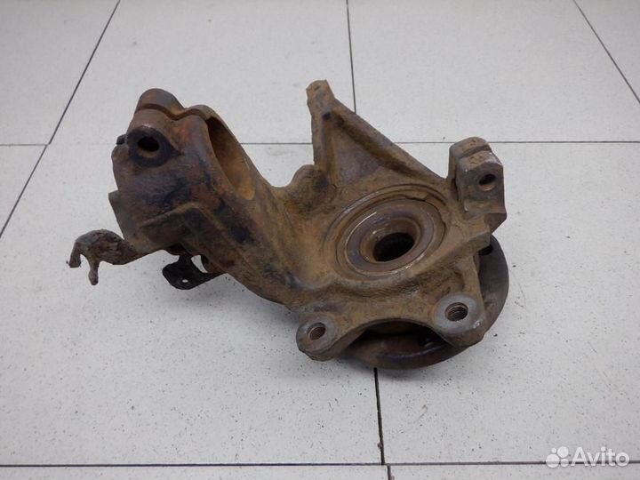 Кулак поворотный передний правый Citroen Berlingo