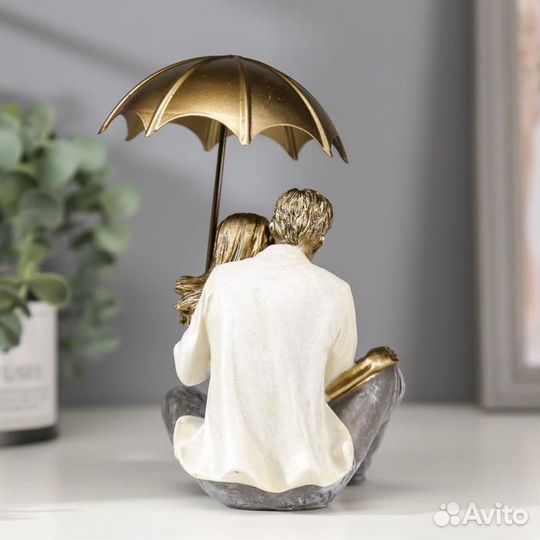 Сувенир полистоун романтика 'Влюблённые целуются п