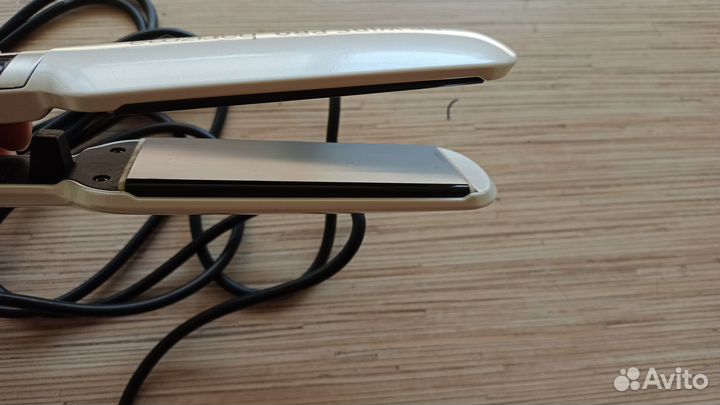 Выпрямитель для волос