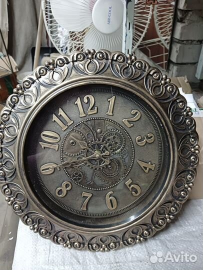 Часы настенные