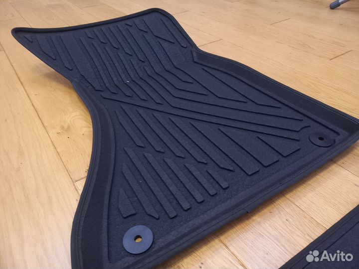 Новые 3d коврики салона porshe macan