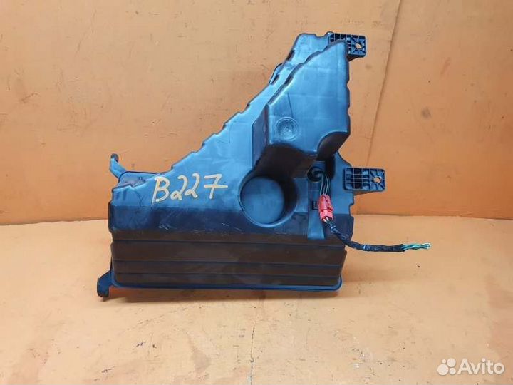 Сабвуфер Dodge Journey 3.5 2010