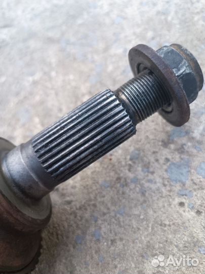 Ford Maverick II 2,3 Передний Правый Привод